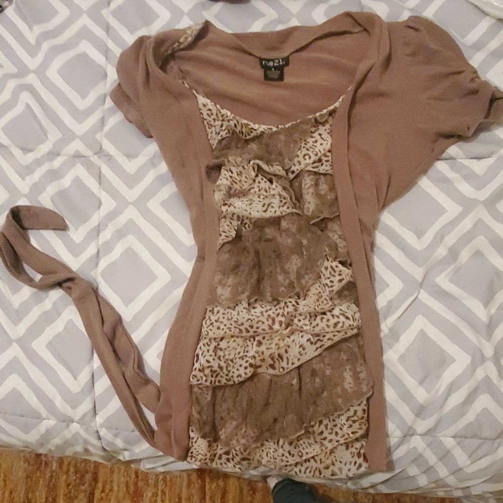 light brown top w ruffles